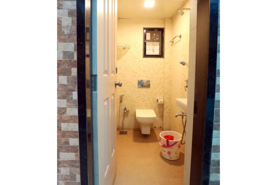 Photo of Bathroom in Kandivali East