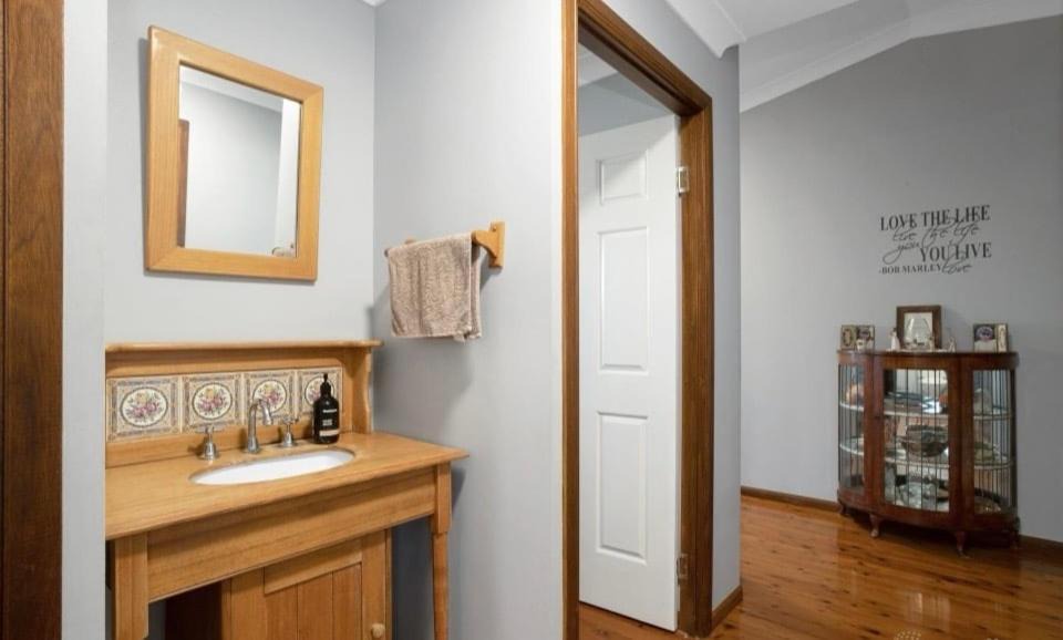 Photo of Bathroom in Eimeo