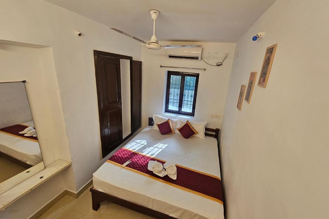 Photo of Bedroom in White Town