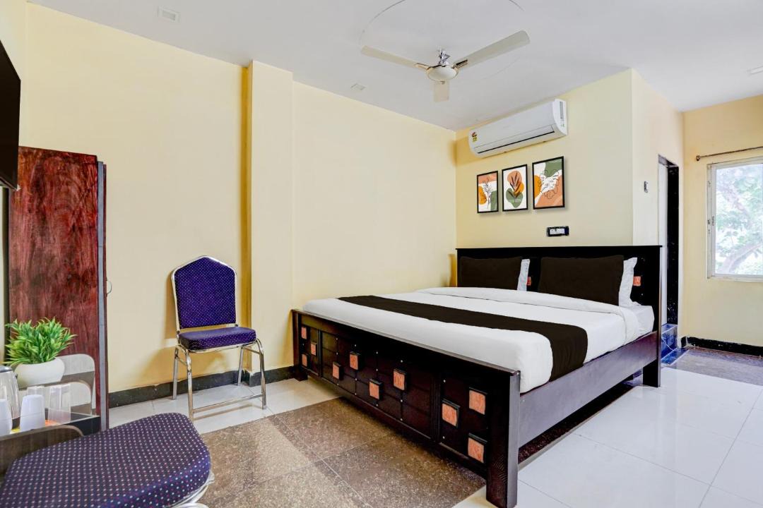 Photo of Bedroom in Annavaram