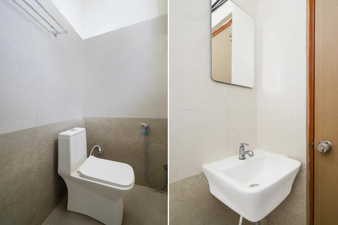 Photo of Bathroom in Kukatpally Housing Board Colony