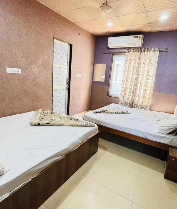 Photo of Bedroom in Khatu