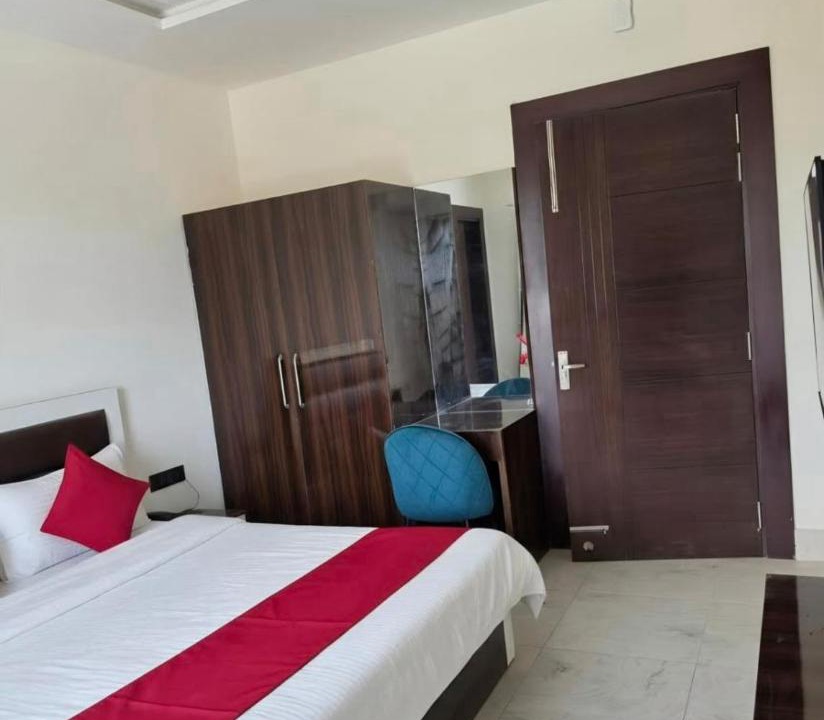 Photo of Bedroom in Tanakpur