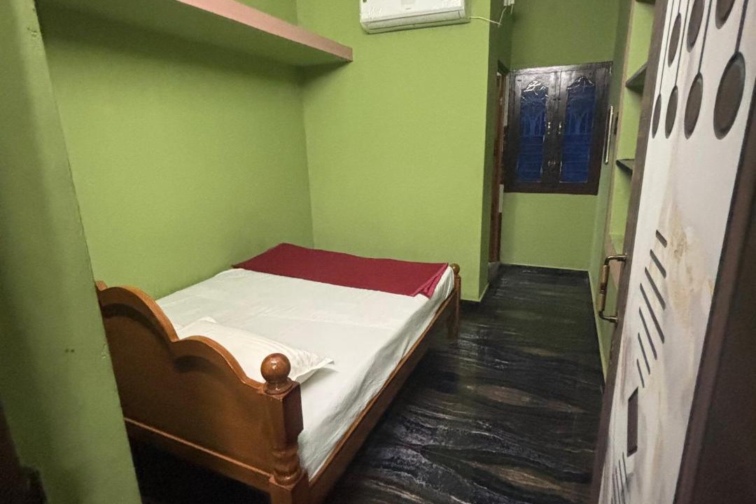 Photo of Bedroom in Rameshwaram