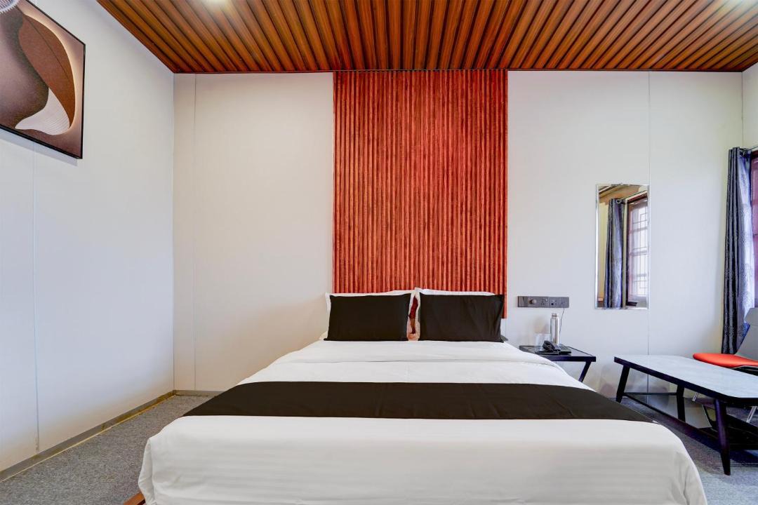 Photo of Bedroom in Karaikudi
