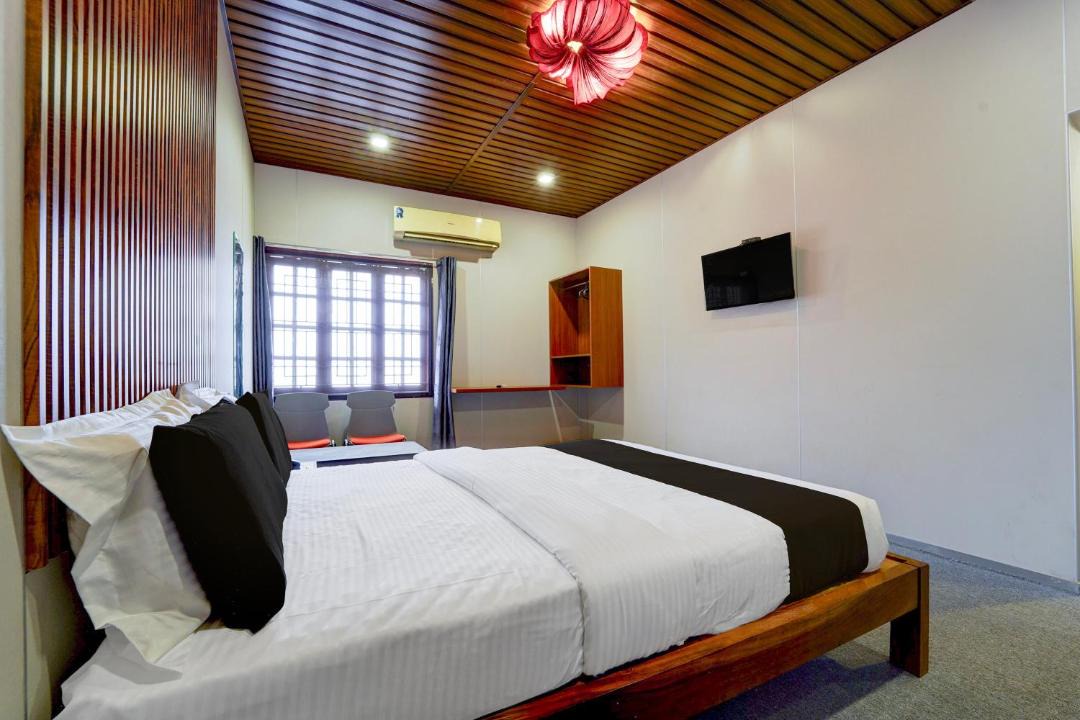 Photo of Bedroom in Karaikudi
