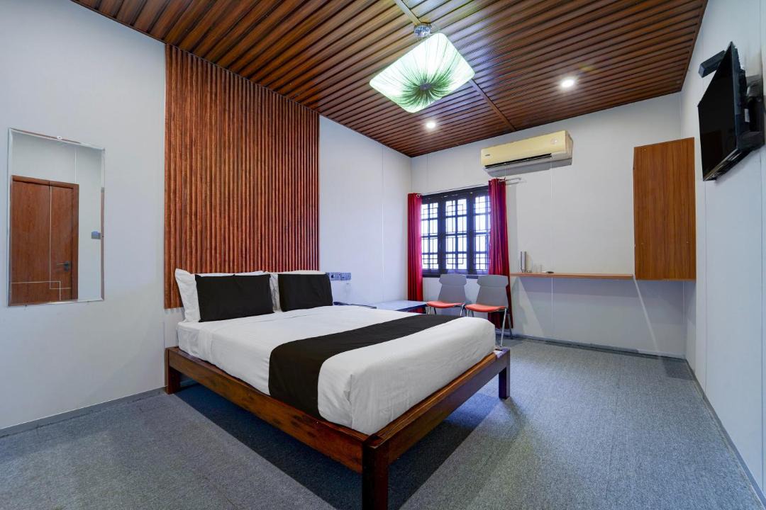 Photo of Bedroom in Karaikudi