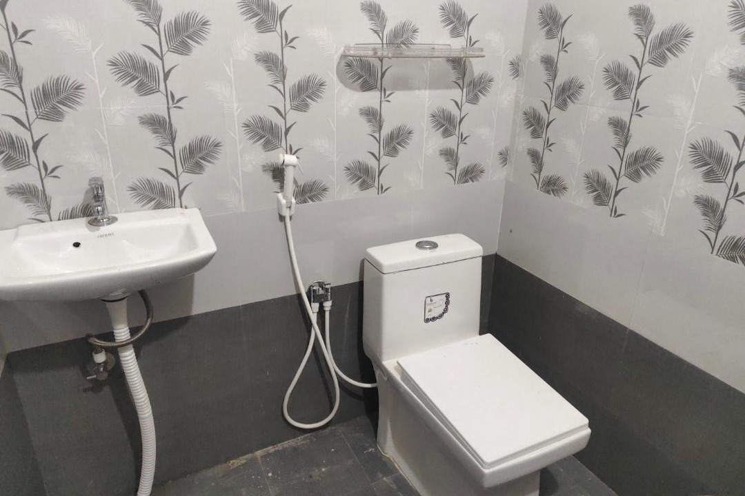 Photo of Bathroom in Aruppukkottai