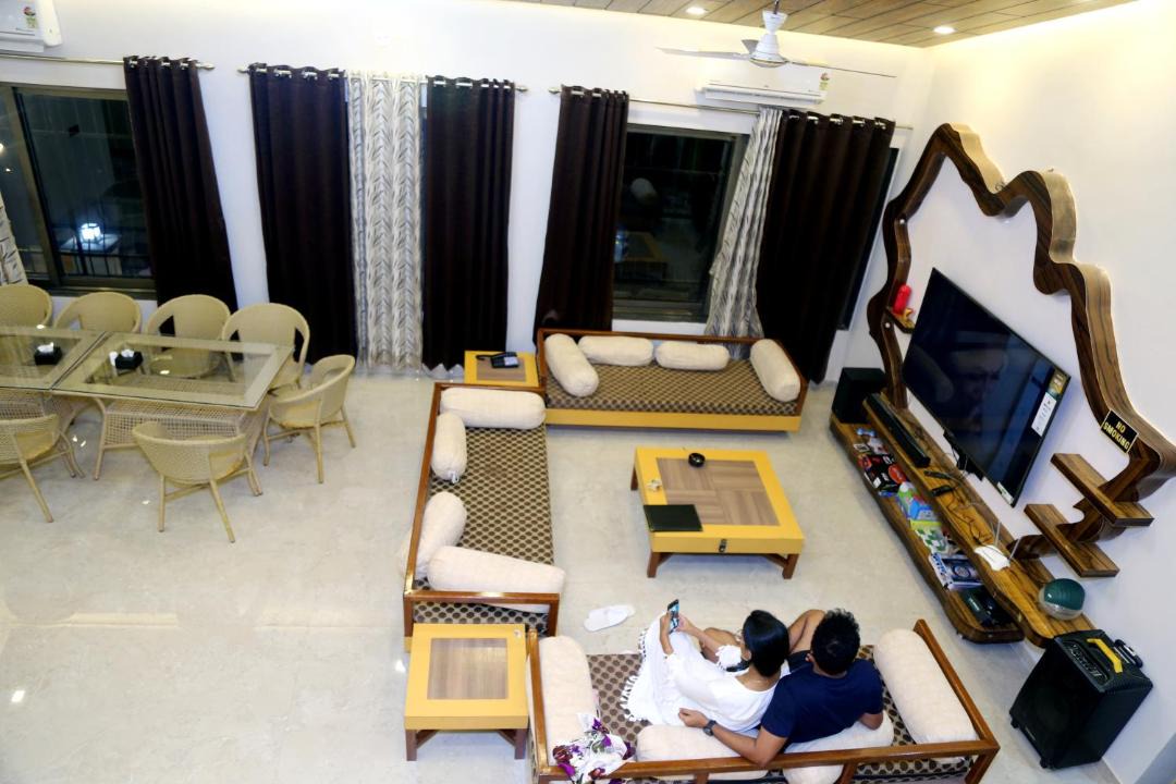 Photo of Livingroom in Murud-Harnai