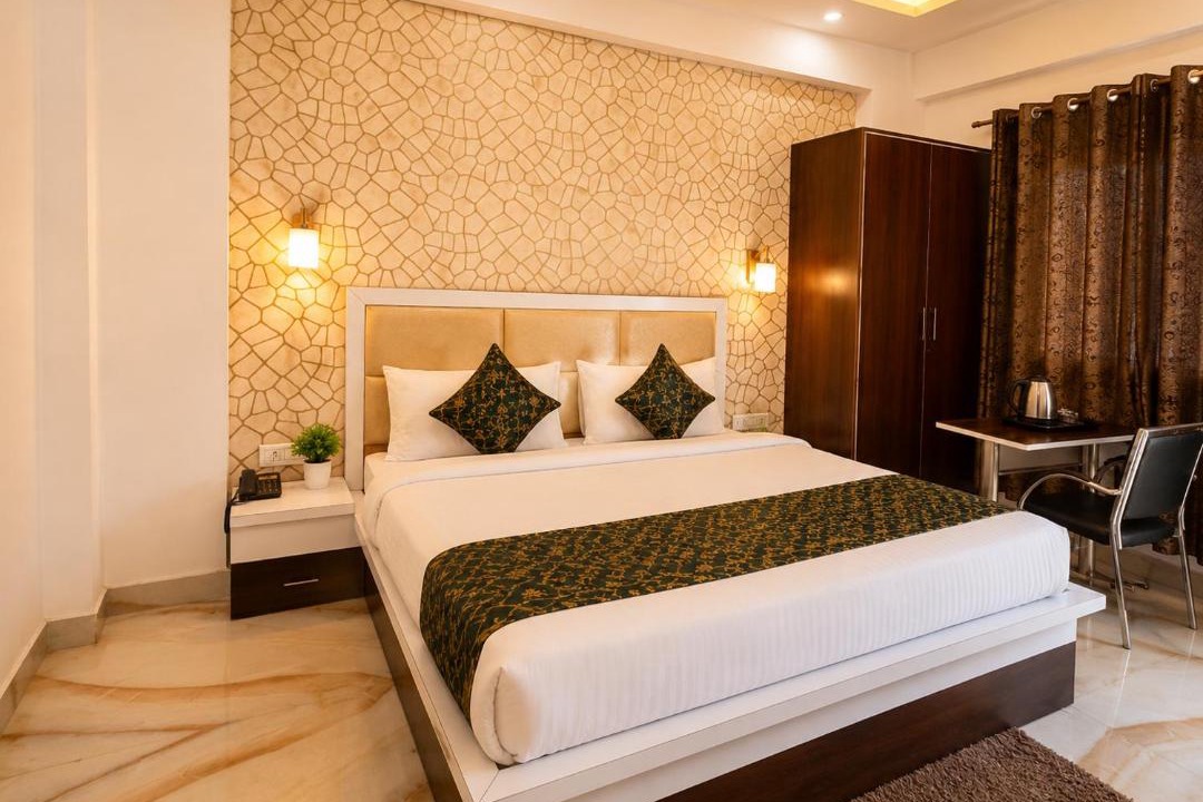 Photo of Bedroom in Taj Ganj