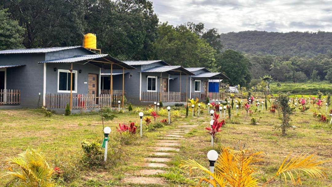 Photo of Others in Timbholi