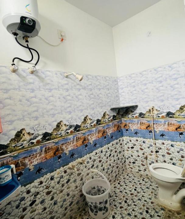 Photo of Bathroom in Sholinghur