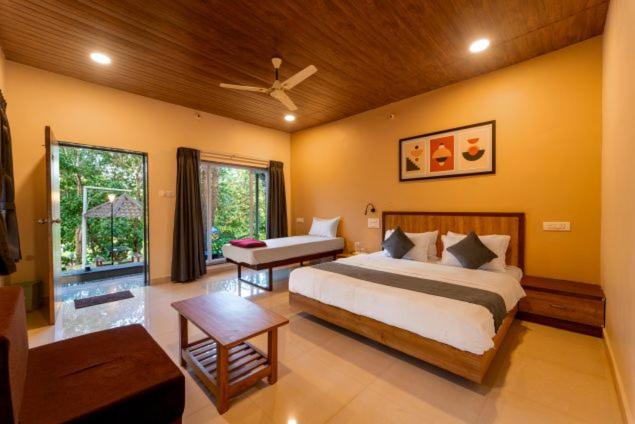 Photo of Bedroom in Timbholi