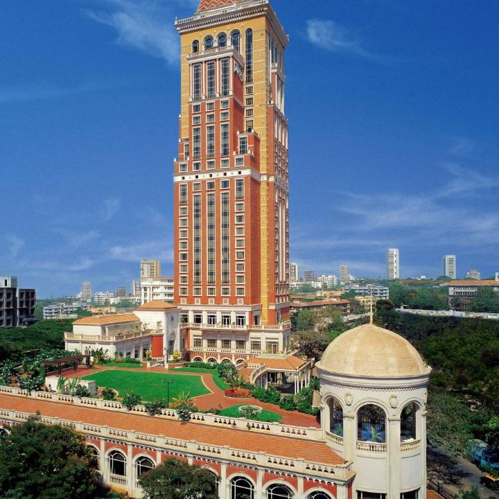 Photo of Others in Parel