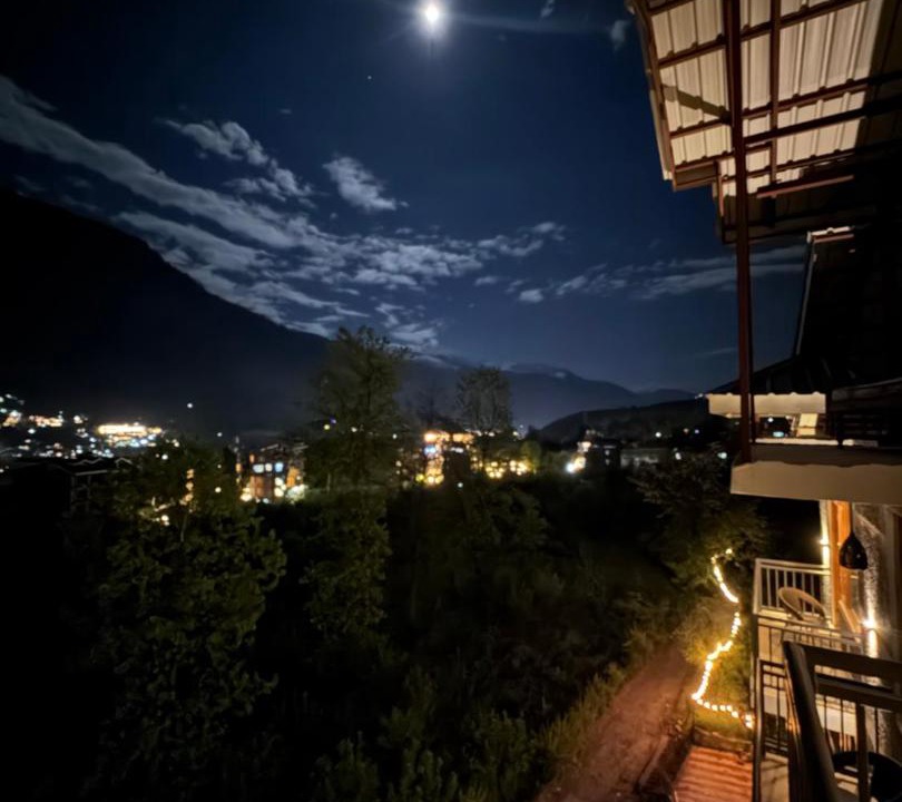 Photo of Others in Old Manali