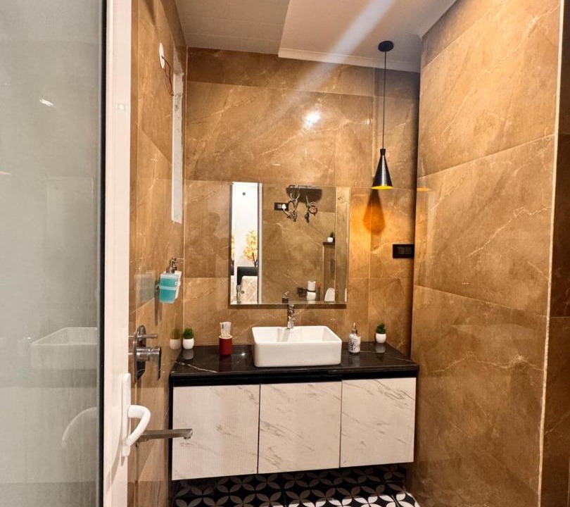 Photo of Bathroom in DLF Phase 3