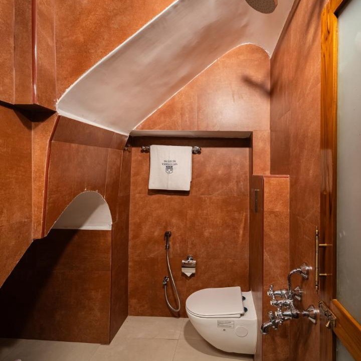 Photo of Bathroom in White Town