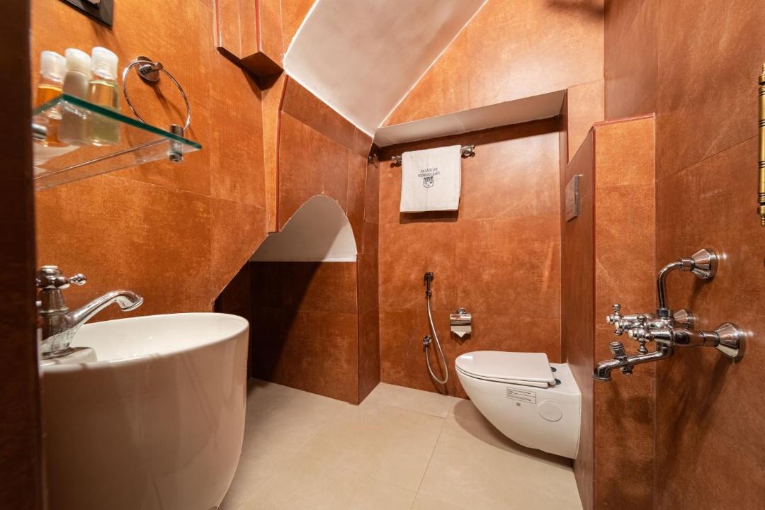 Photo of Bathroom in White Town
