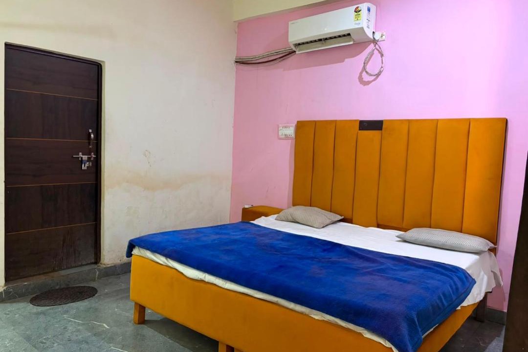 Photo of Bedroom in Greater Noida