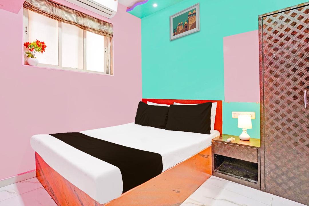 Photo of Bedroom in Prabhadevi