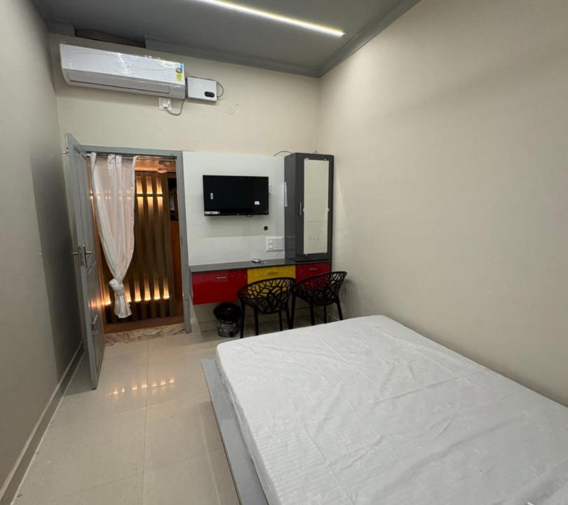 Photo of Bedroom in Tiruchendur