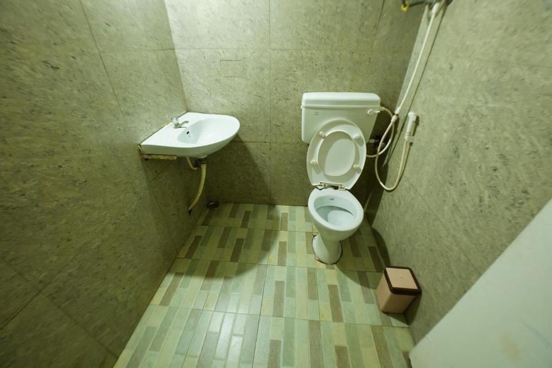 Photo of Bathroom in Ooty
