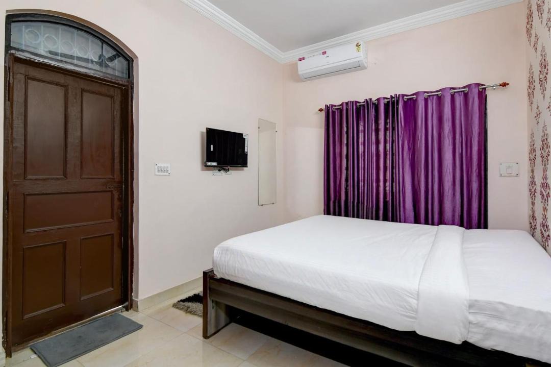 Photo of Bedroom in Sector II