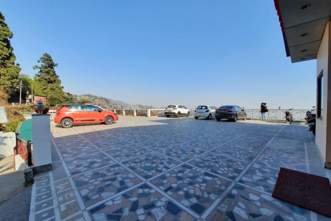 Photo of Others in The Mall Road