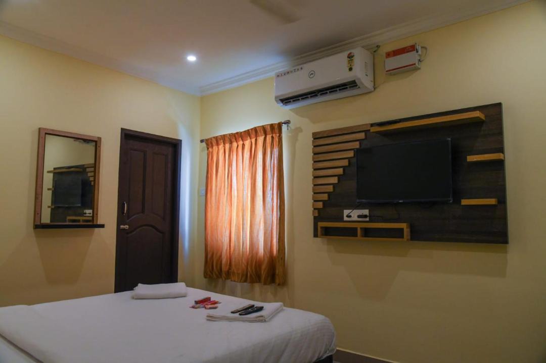 Photo of Bedroom in Rameshwaram