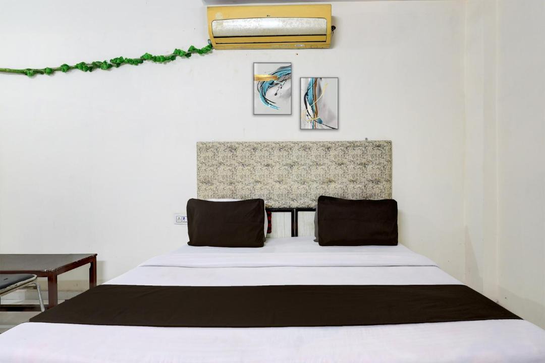 Photo of Bedroom in Mukherjee Nagar