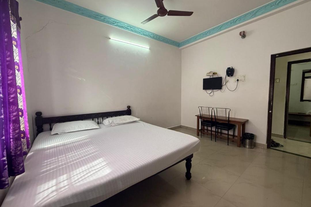 Photo of Bedroom in Tindivanam