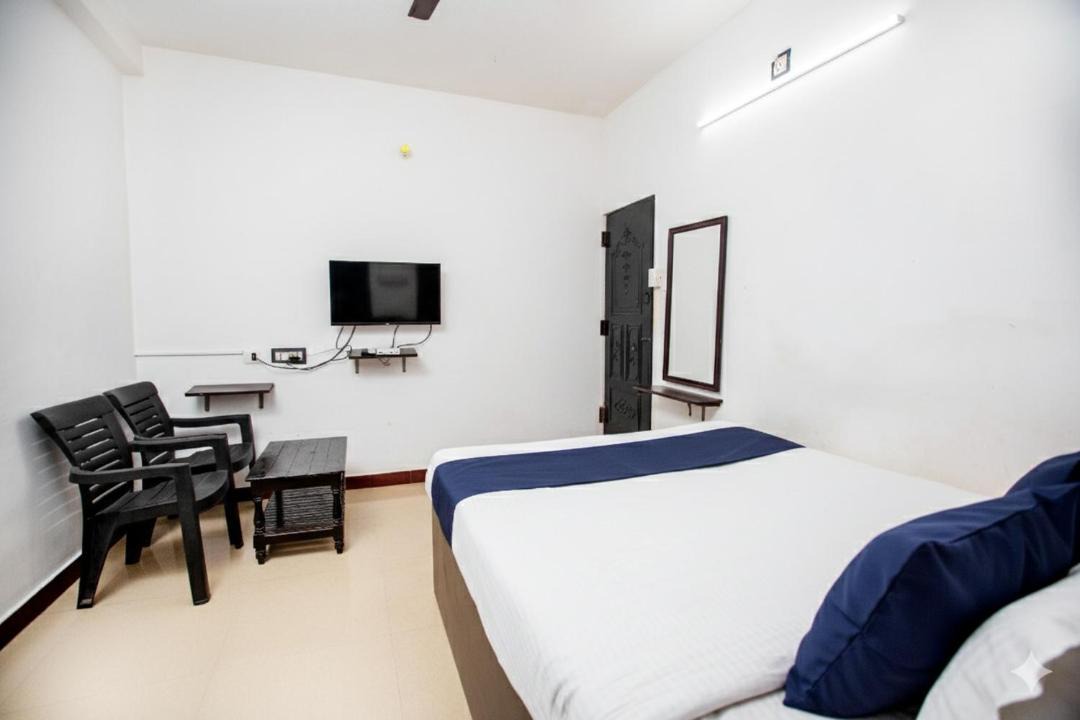Photo of Bedroom in Pondicherry Beach