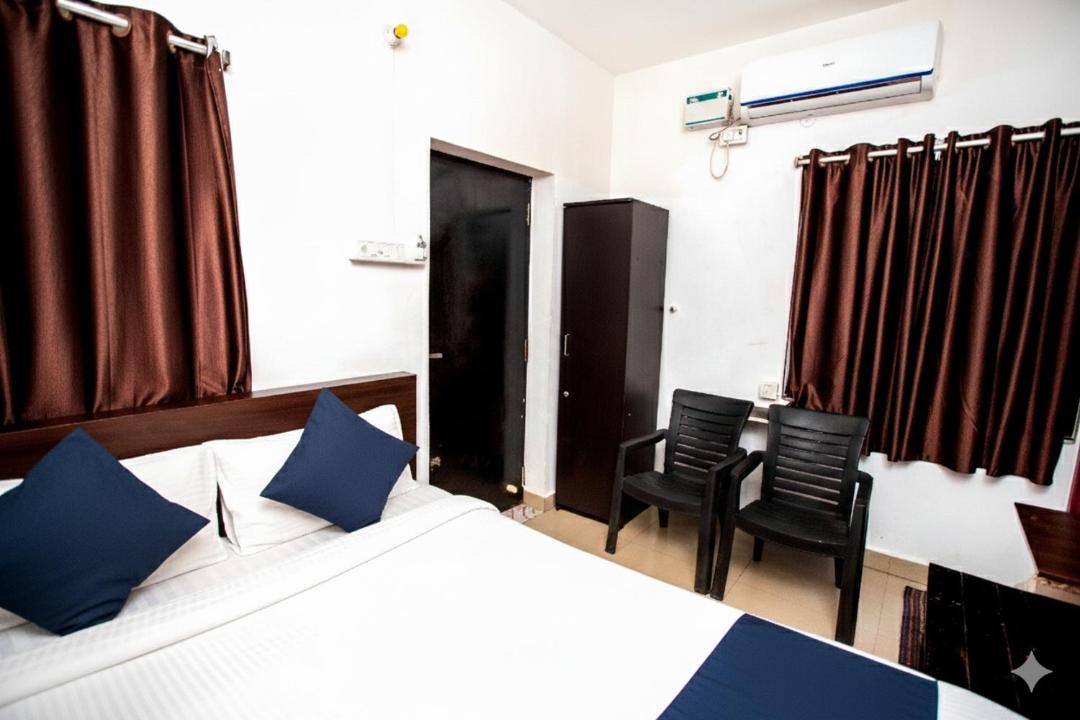 Photo of Bedroom in Pondicherry Beach