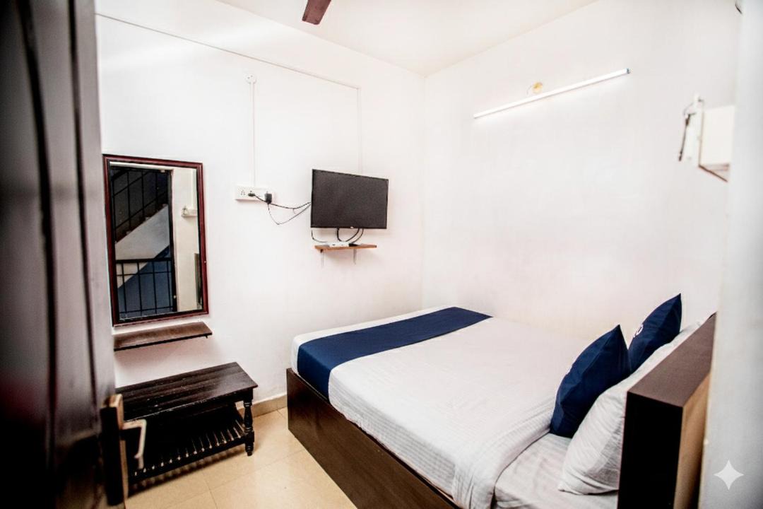 Photo of Bedroom in Pondicherry Beach