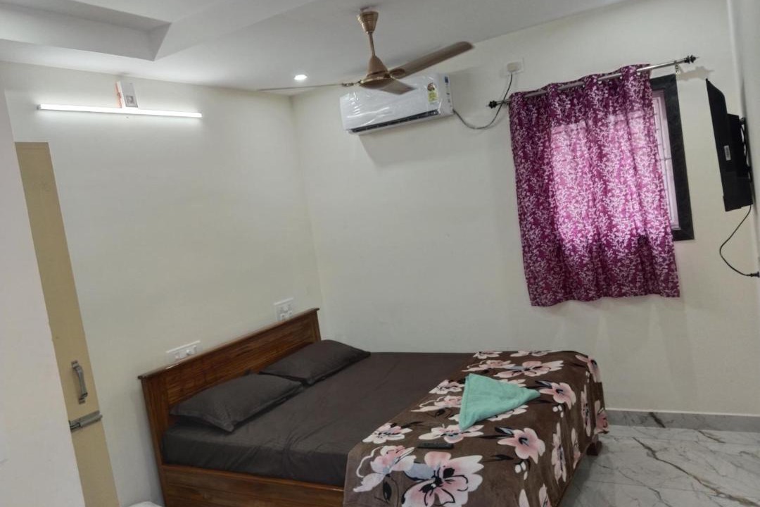 Photo of Bedroom in Kakinada