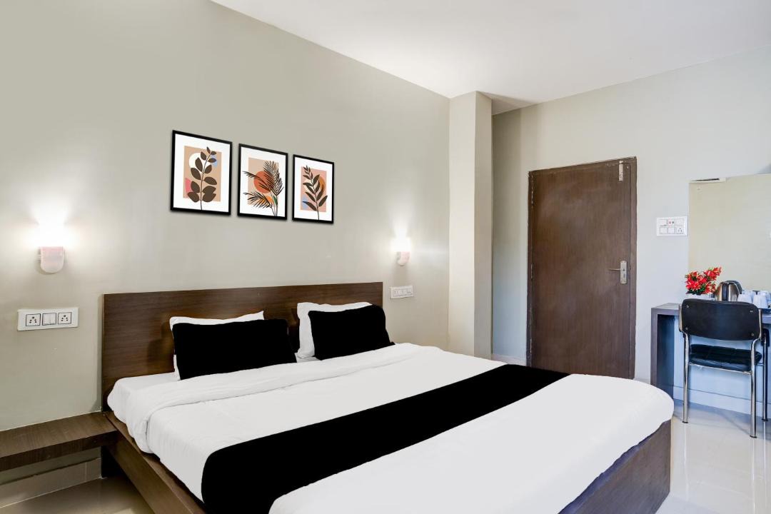 Photo of Bedroom in Sualkuchi