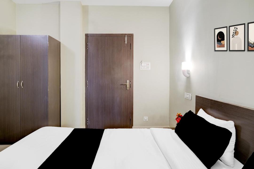 Photo of Bedroom in Sualkuchi