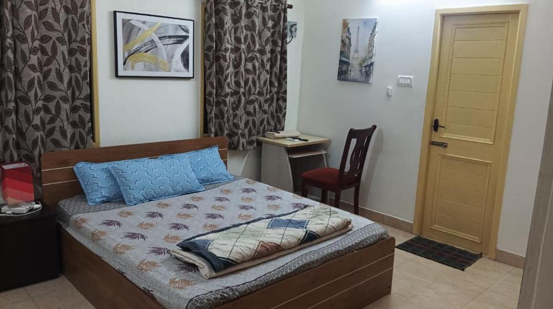 Photo of Bedroom in Mylapore Tiruvallikk