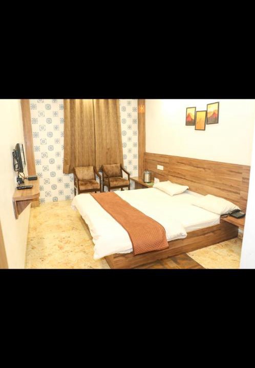 Photo of Bedroom in Pachmarhi