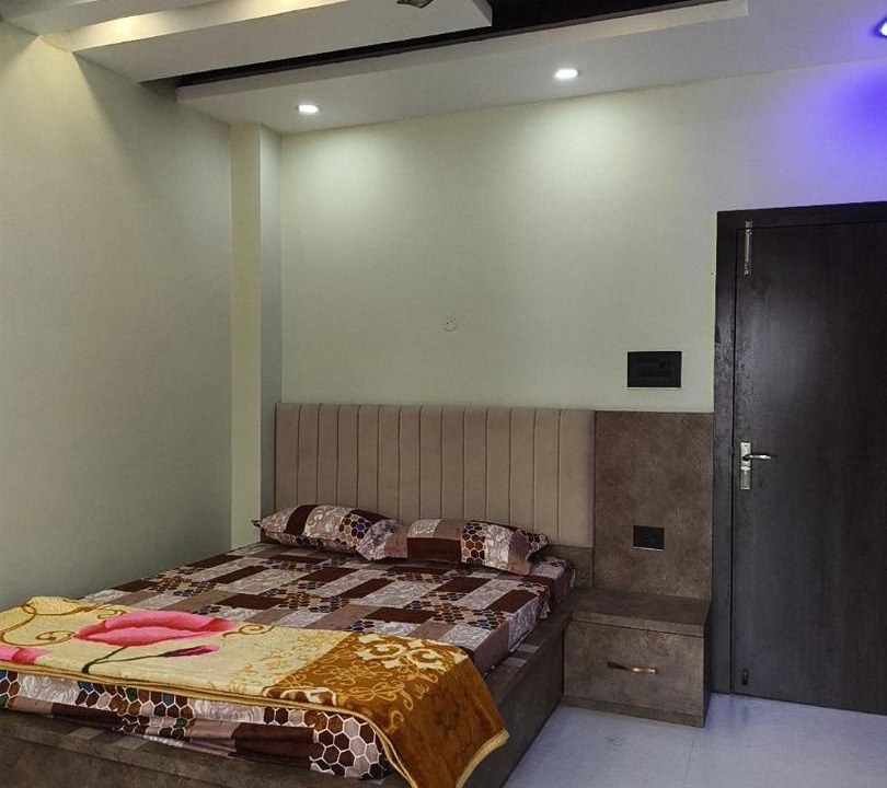 Photo of Bedroom in Sualkuchi