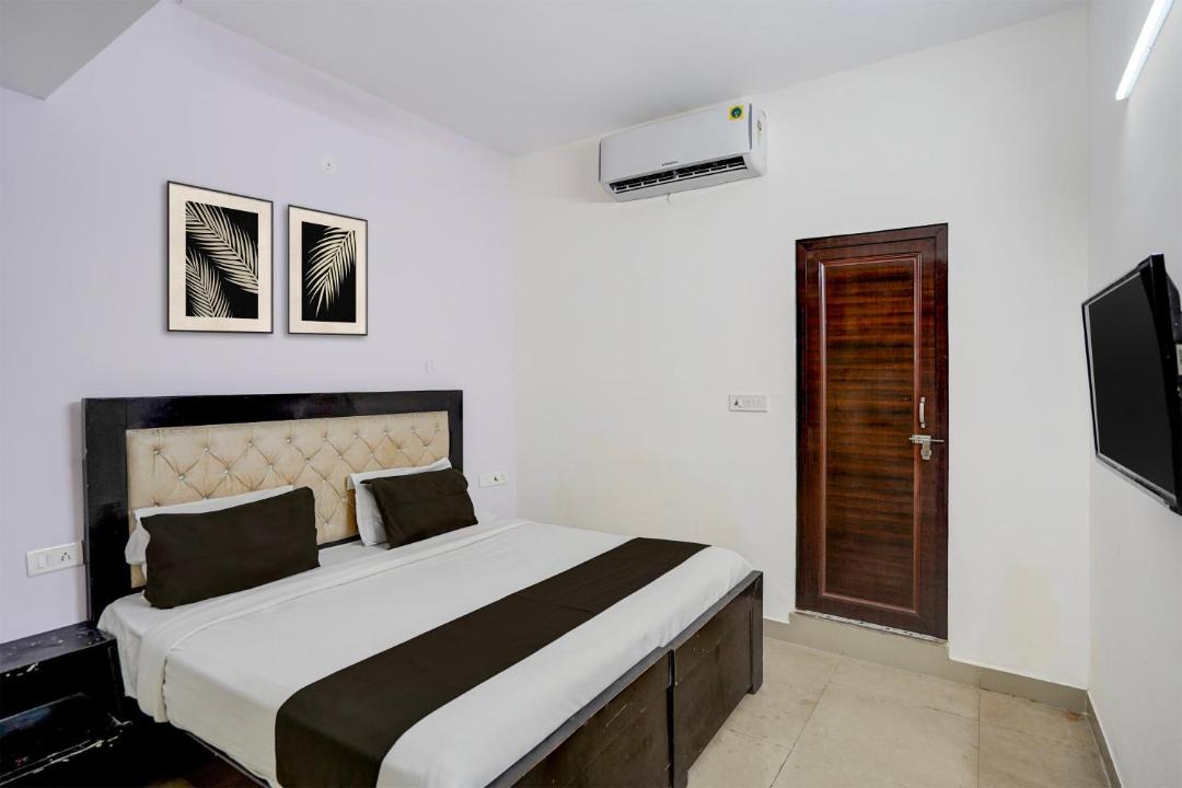 Photo of Bedroom in Lajpat Nagar