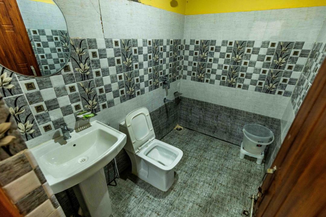 Photo of Bathroom in Naina Range