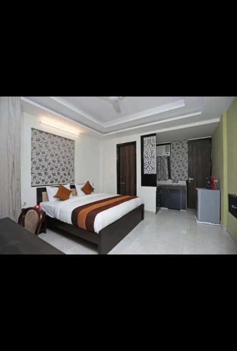 Photo of Others in DLF Phase 3