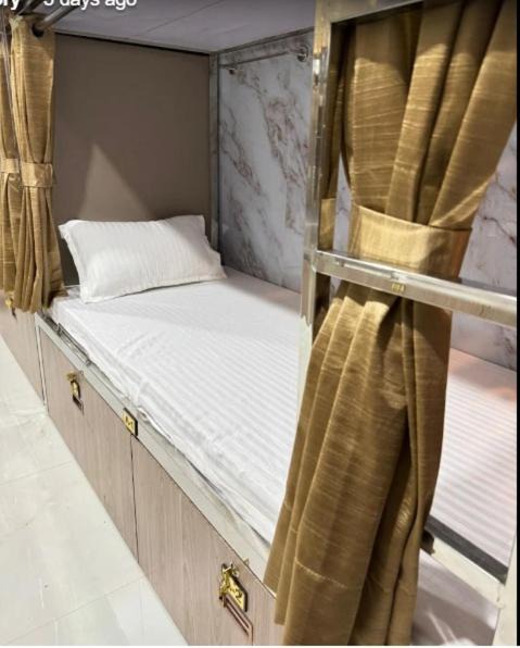 Photo of Bedroom in Vile Parle West