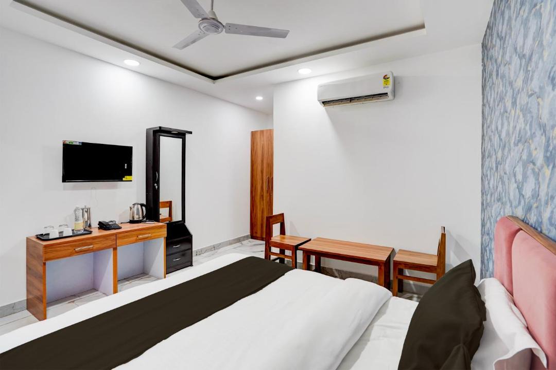 Photo of Bedroom in Greater Noida