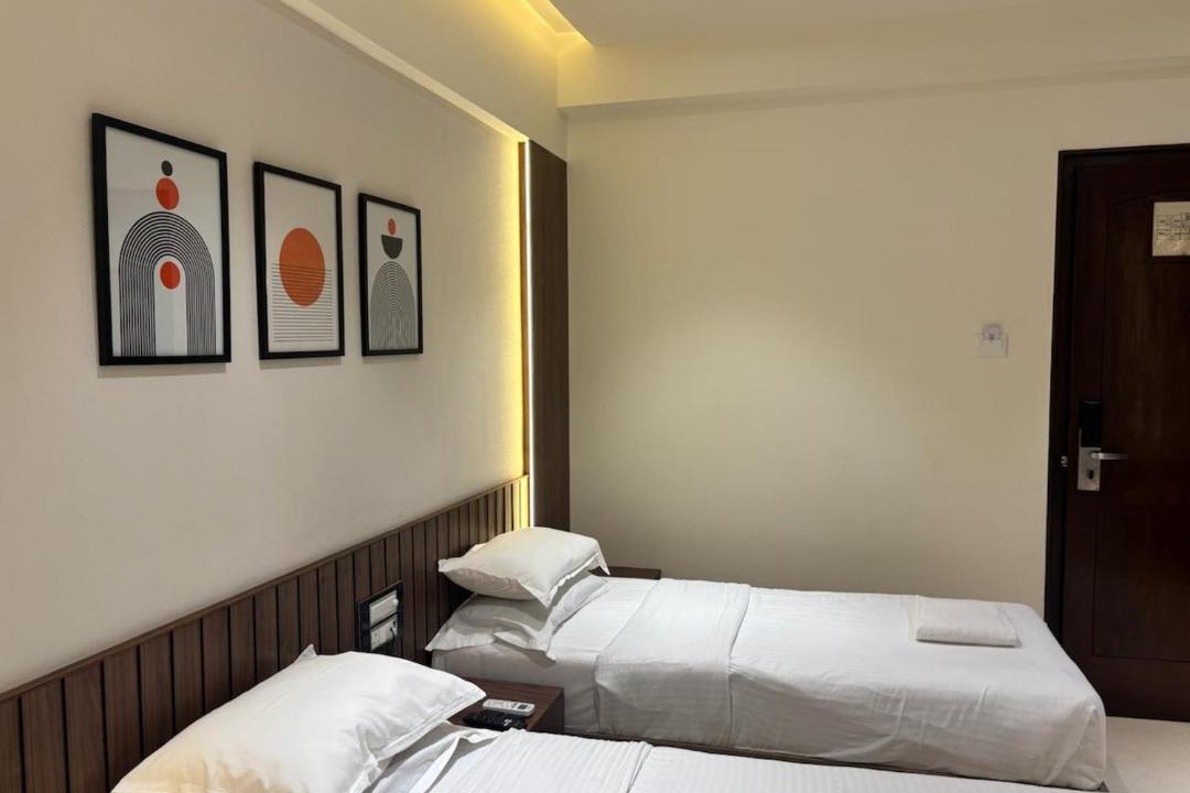 Photo of Others in Vile Parle West