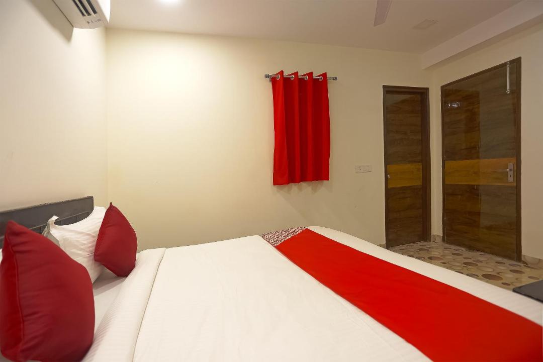 Photo of Bedroom in Janakpuri