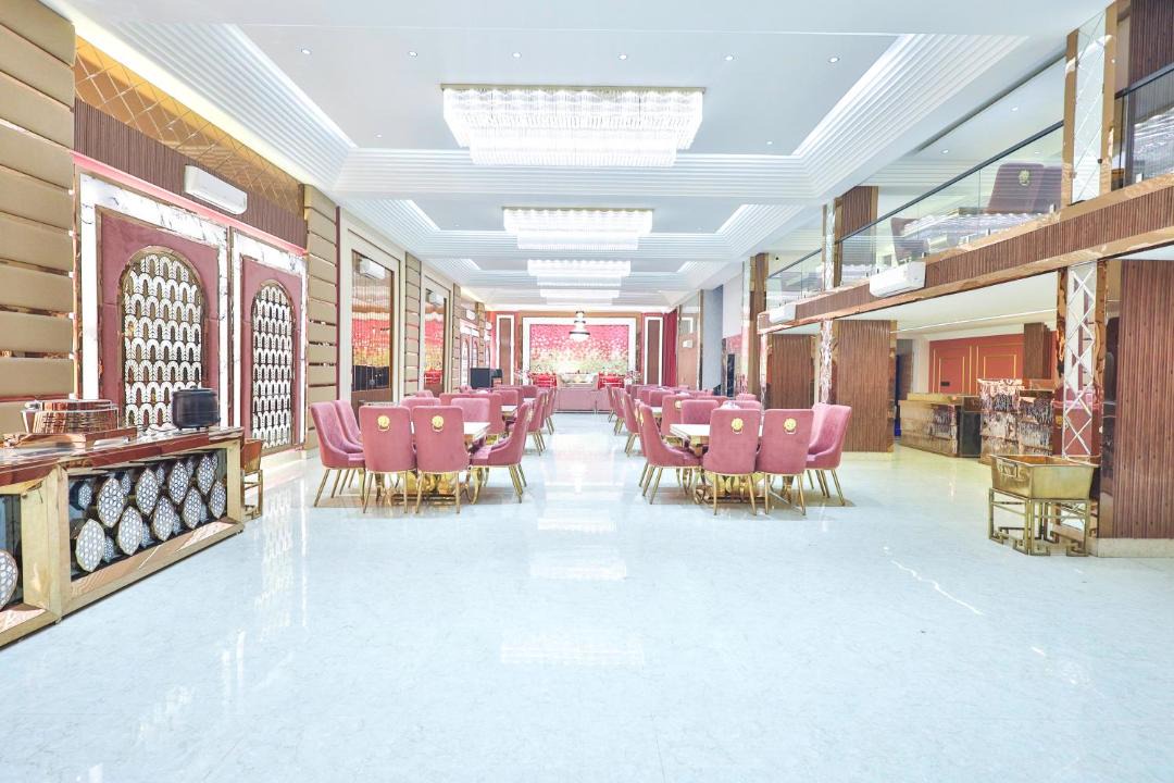 Photo of Others in DLF Phase 5