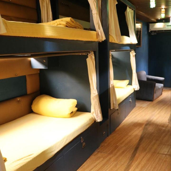 Photo of Bedroom in Juhu