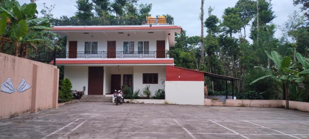 Photo of Buildings in Virarajendrapet